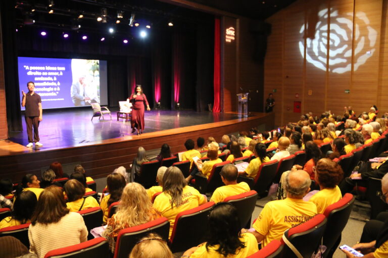Evento debate violência contra idosos no DF