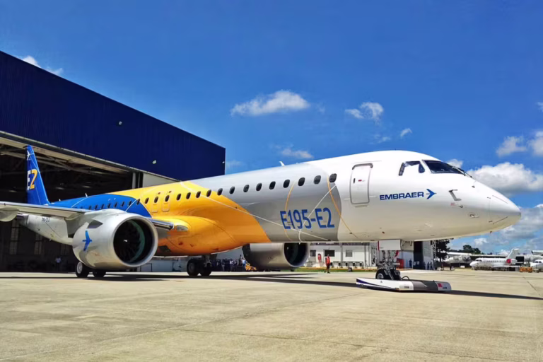 Embraer fecha acordo para vender até 45 aviões ao grupo controlador da Gol e da Avianca