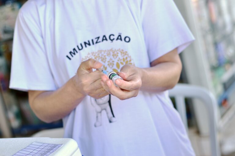 Campanha de multivacinação começa nesta segunda (3) em todo o DF