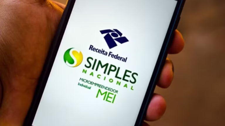 Prazo para opção pelo Simples Nacional e escolha sobre IBS e CBS muda; entenda novas regras