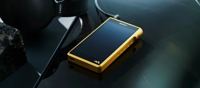 Sony vaza novos Walkman de luxo com áudio premium, carcaça de ouro e preço de dois iPhones