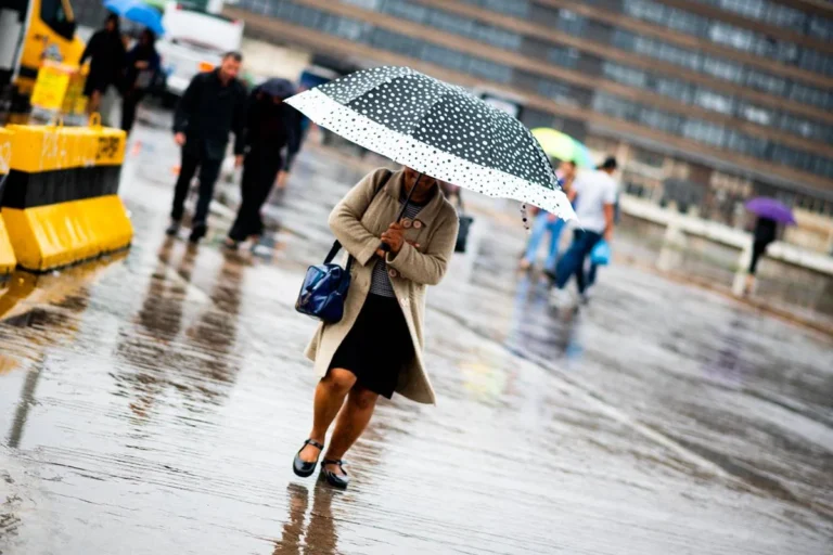 Inmet alerta para risco de tempestades, rajadas de vento e granizo no DF